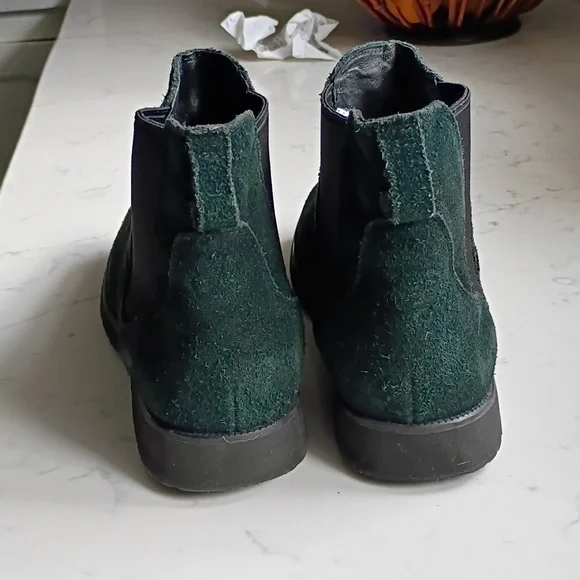 UGG CHELSEA SUEDE BOOTS WOMEN - Picture 5 of 9